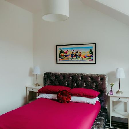 Dawn Break Guest House Ларгс Екстериор снимка