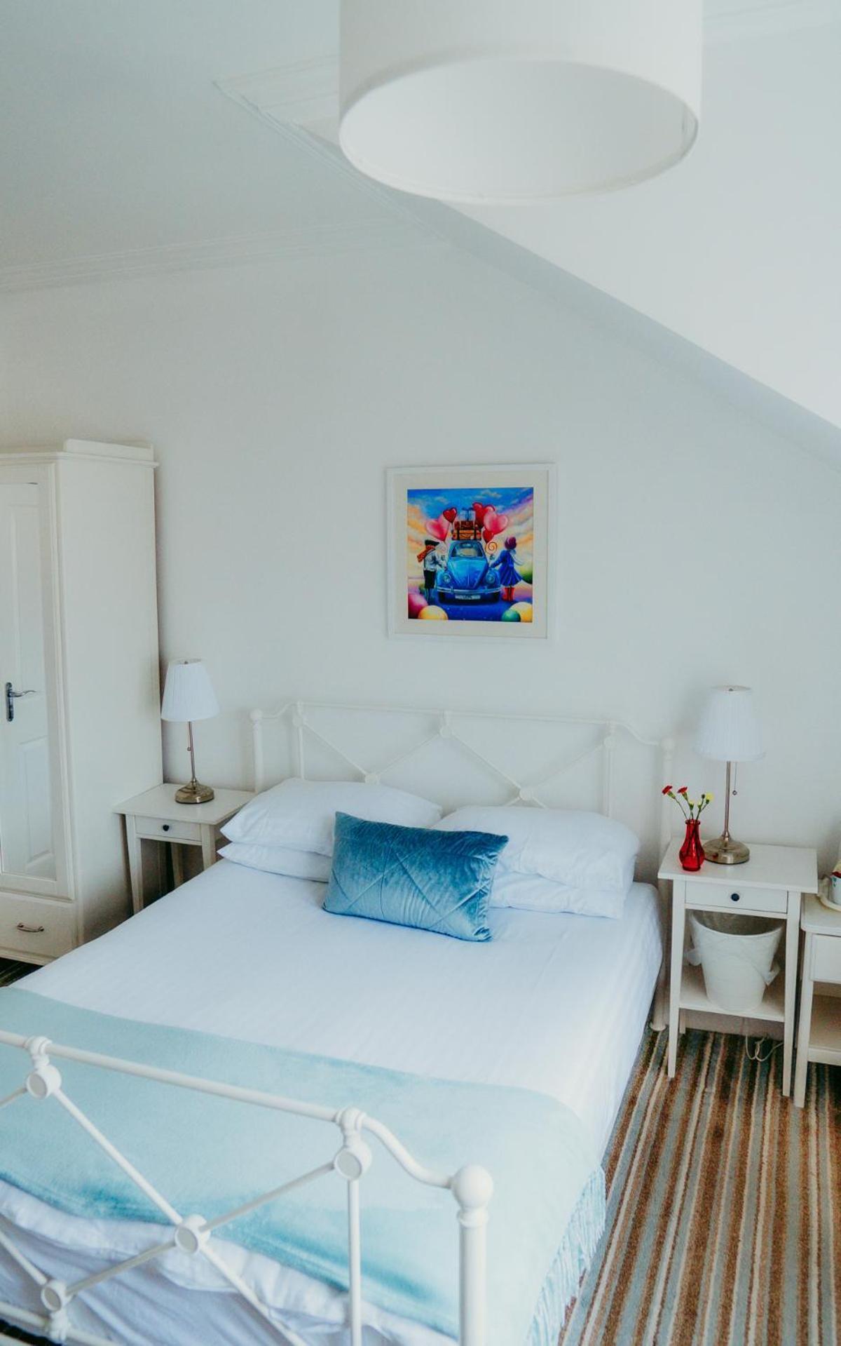Dawn Break Guest House Ларгс Екстериор снимка